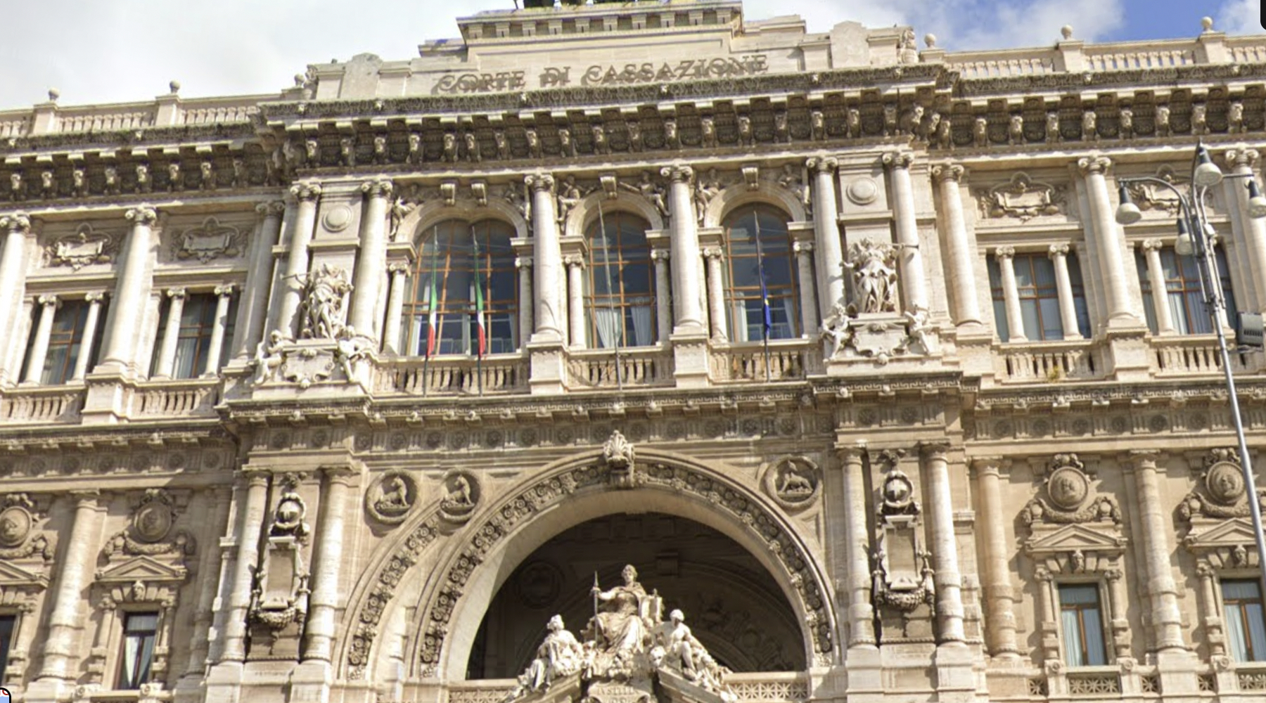 Clicca per accedere all'articolo La parola dei Giudici: medico di guardia e obbligo di intervento domiciliare